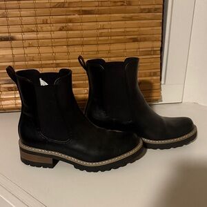 Lug Sole Chelsea Boots